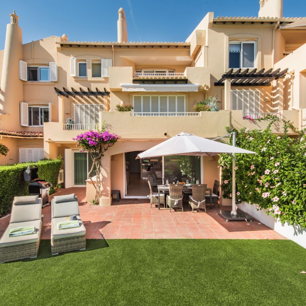 Two bedroom apartment for sale within Sao Lourenco resort, Quinta do Lago terrace and garden